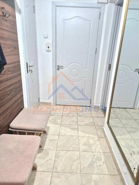 Titan Apartament de vanzare cu 3 camere, zona Titan - Metrou Nicolae Grigorescu